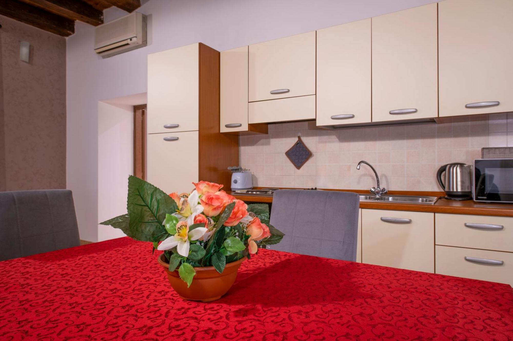 Arena Suite Mazzini Verona Centro Exterior photo